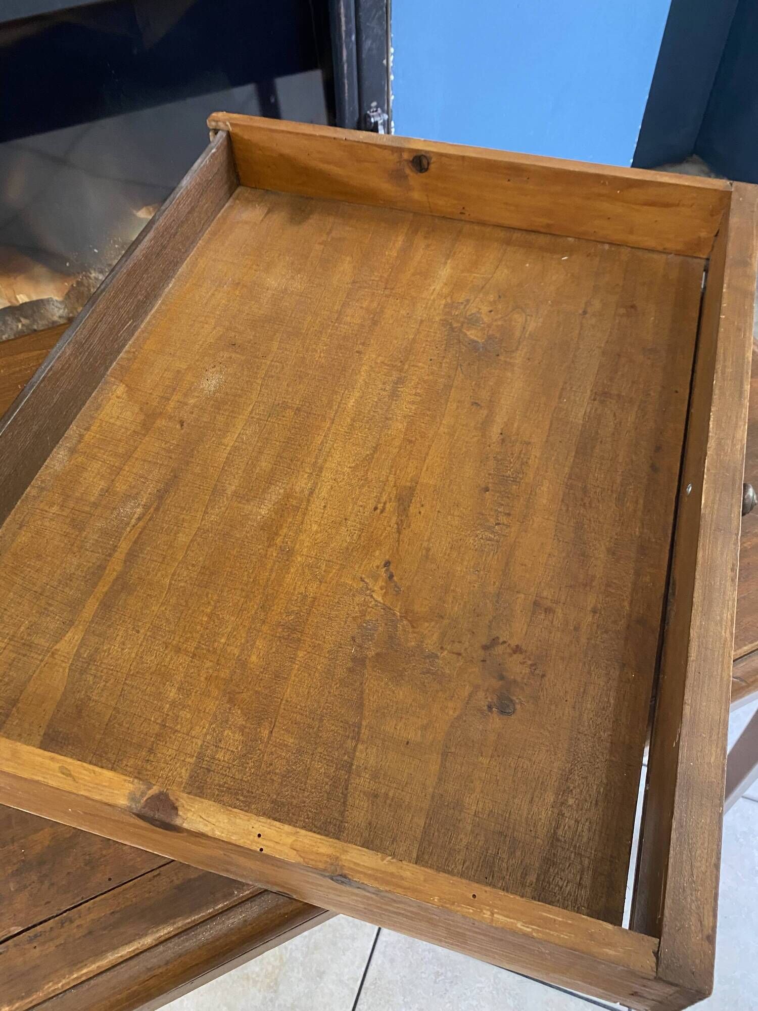 Desk with a large solid oak drawer from 1950, 78x58cm.