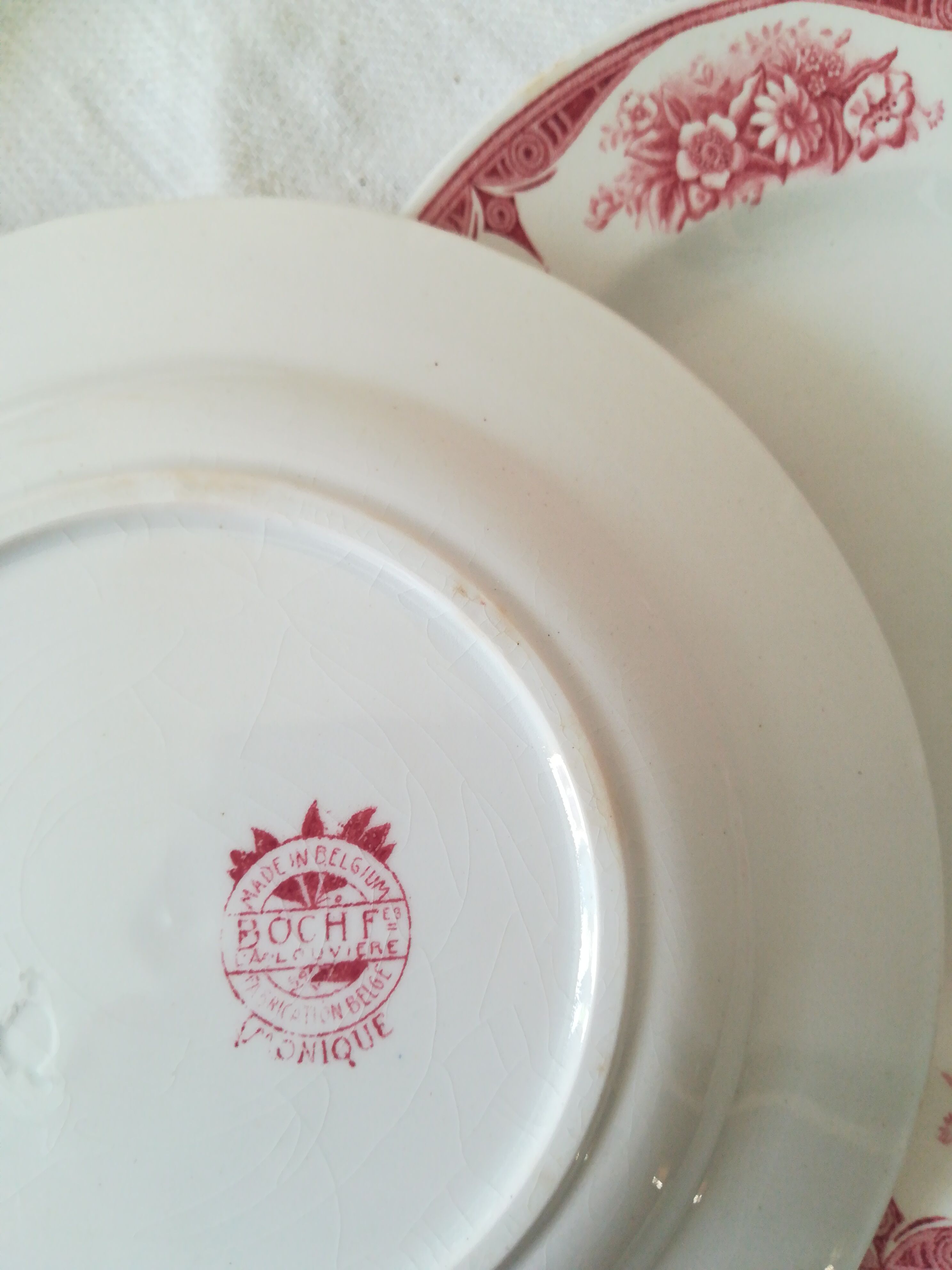 4 Assiettes terre de fer