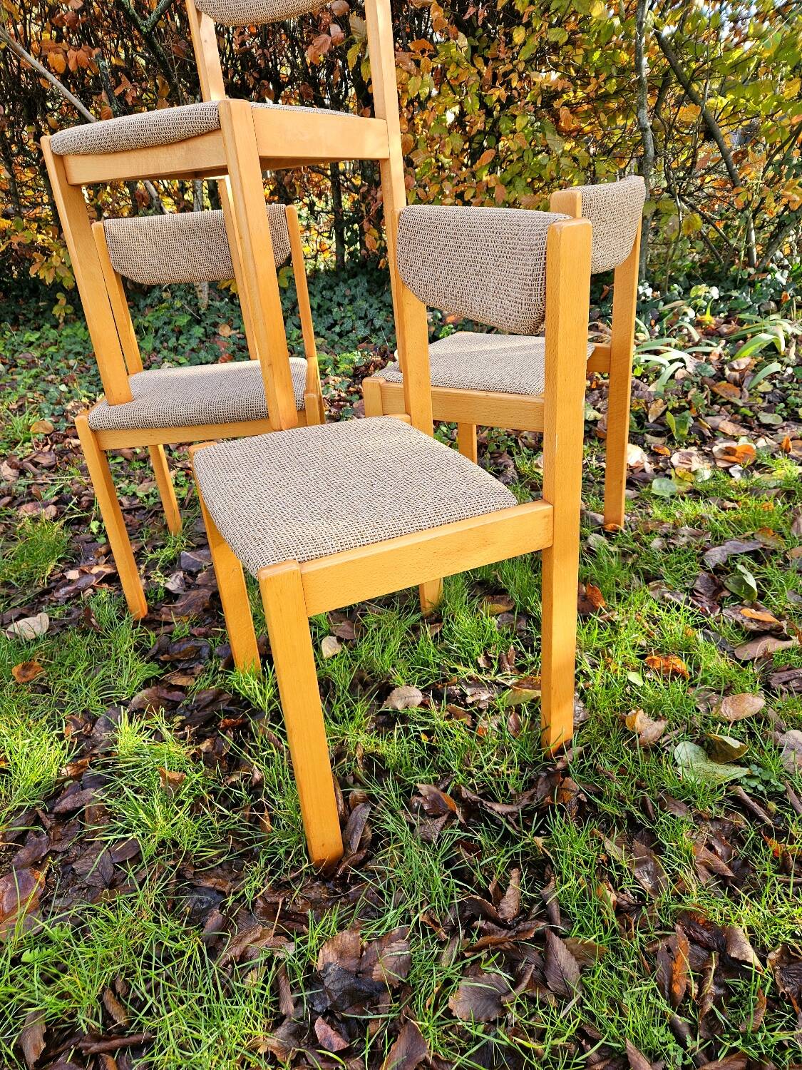 4 Scandinavian chairs, 1950s-70s