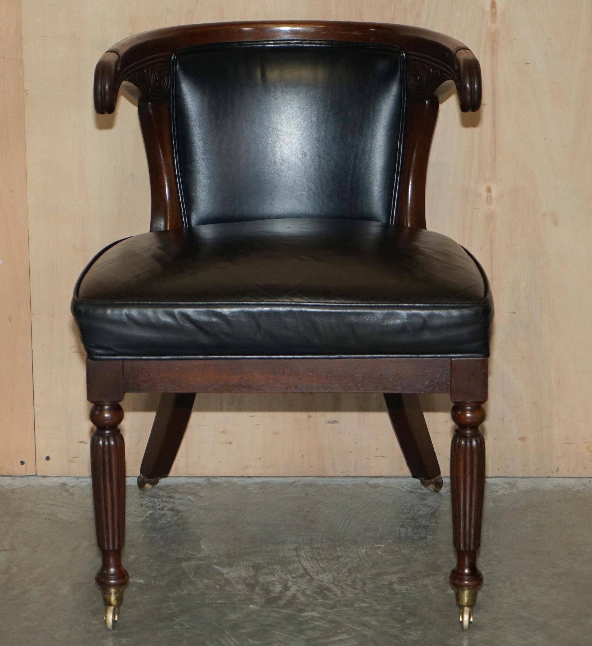 Original Regency office chair in leather and hardwood, style 1815.