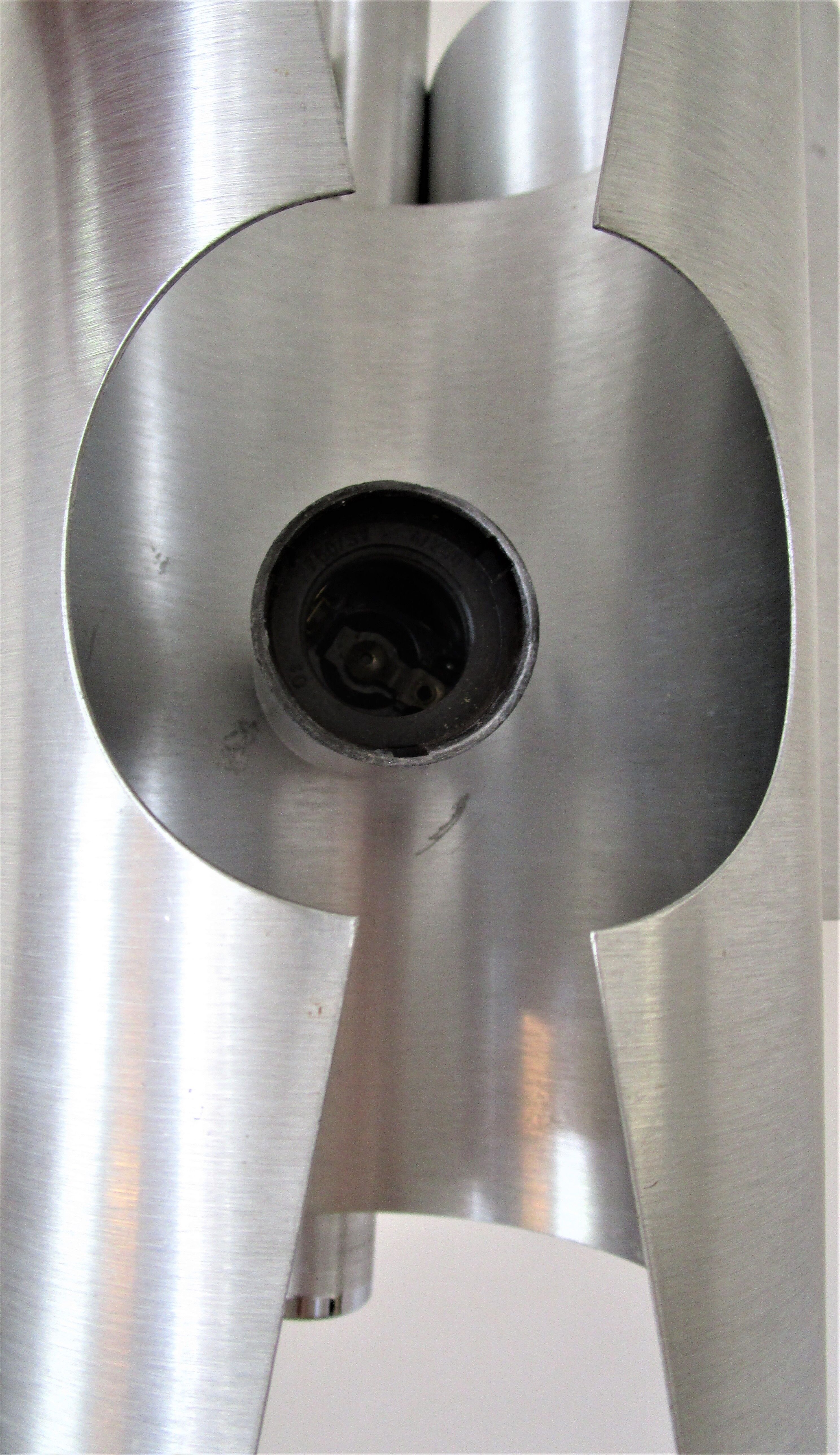 Lustre space age brushed aluminum 70s