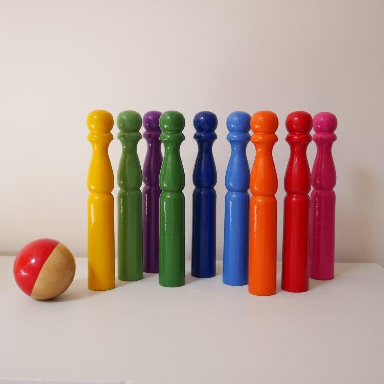 Wooden keels, rainbow color