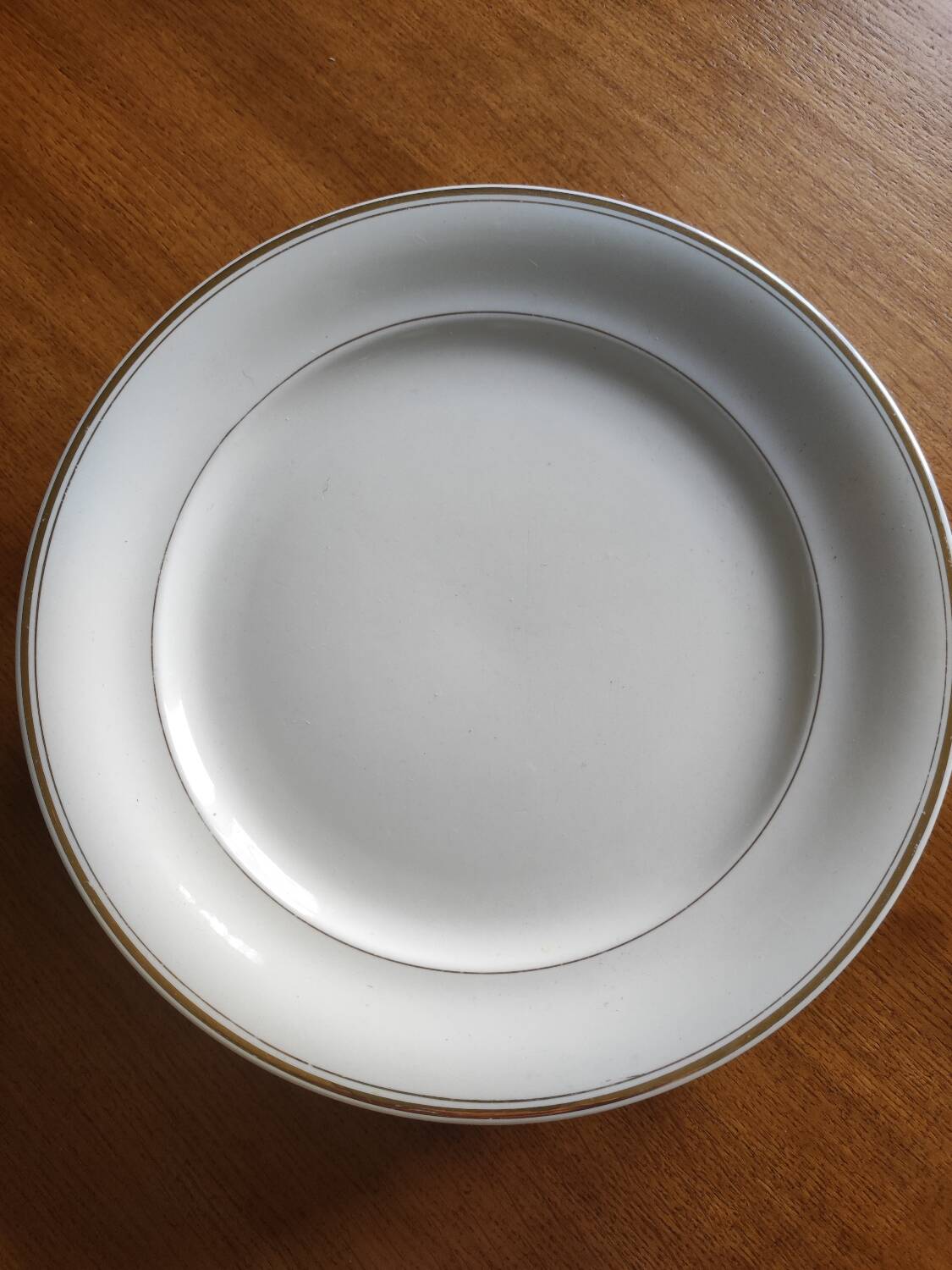 Set of 6 Villeroy and Boch flat plates