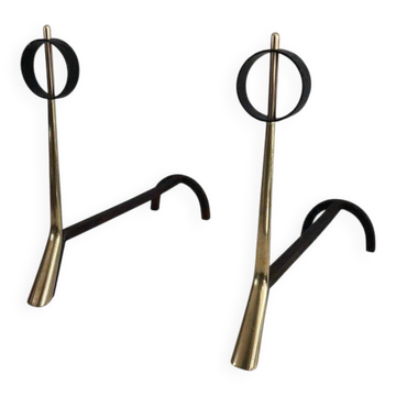 Paire de chenets modernistes en bronze et fer forgé