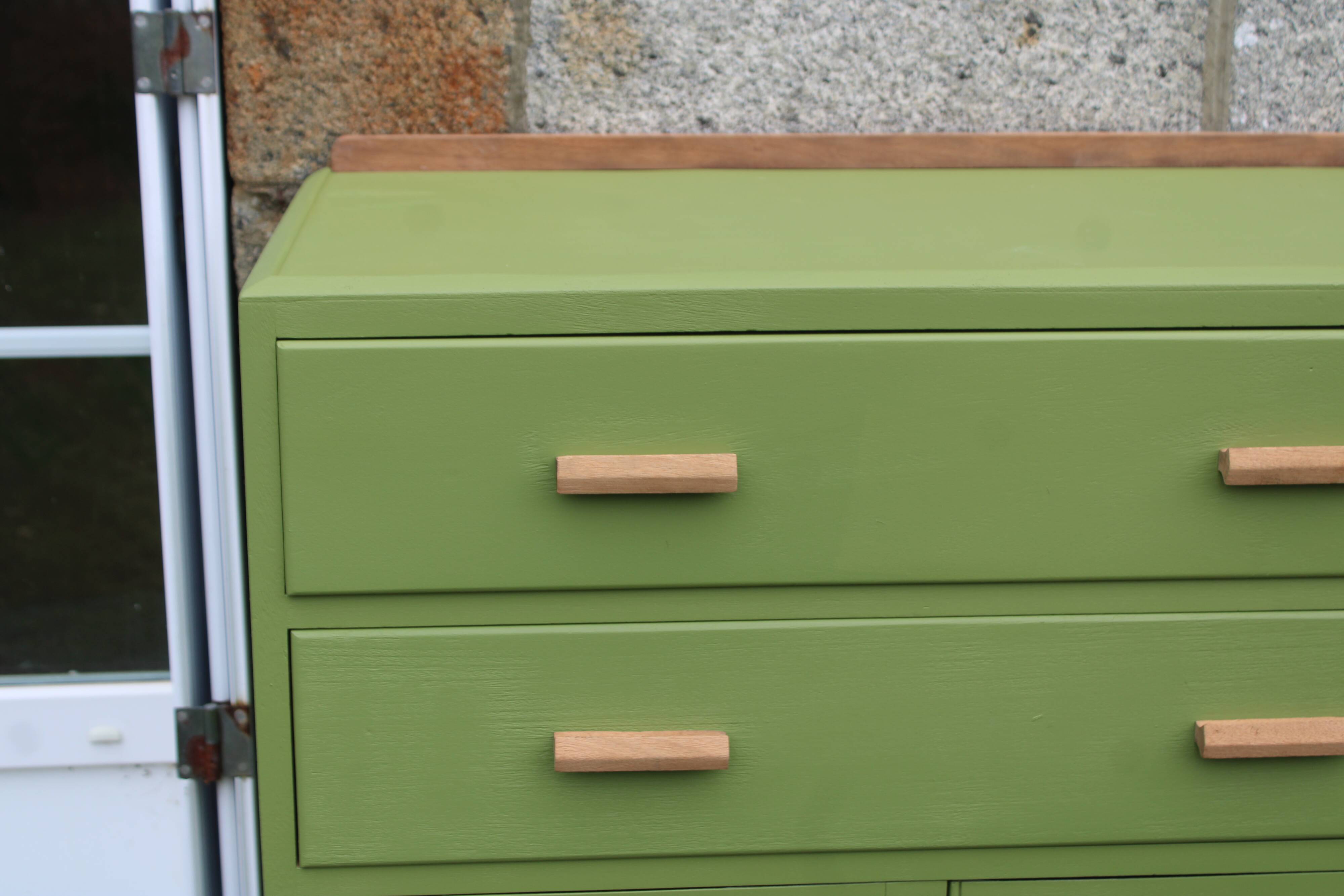 Renovated antique buffet – Herbarium Green (Libéron)