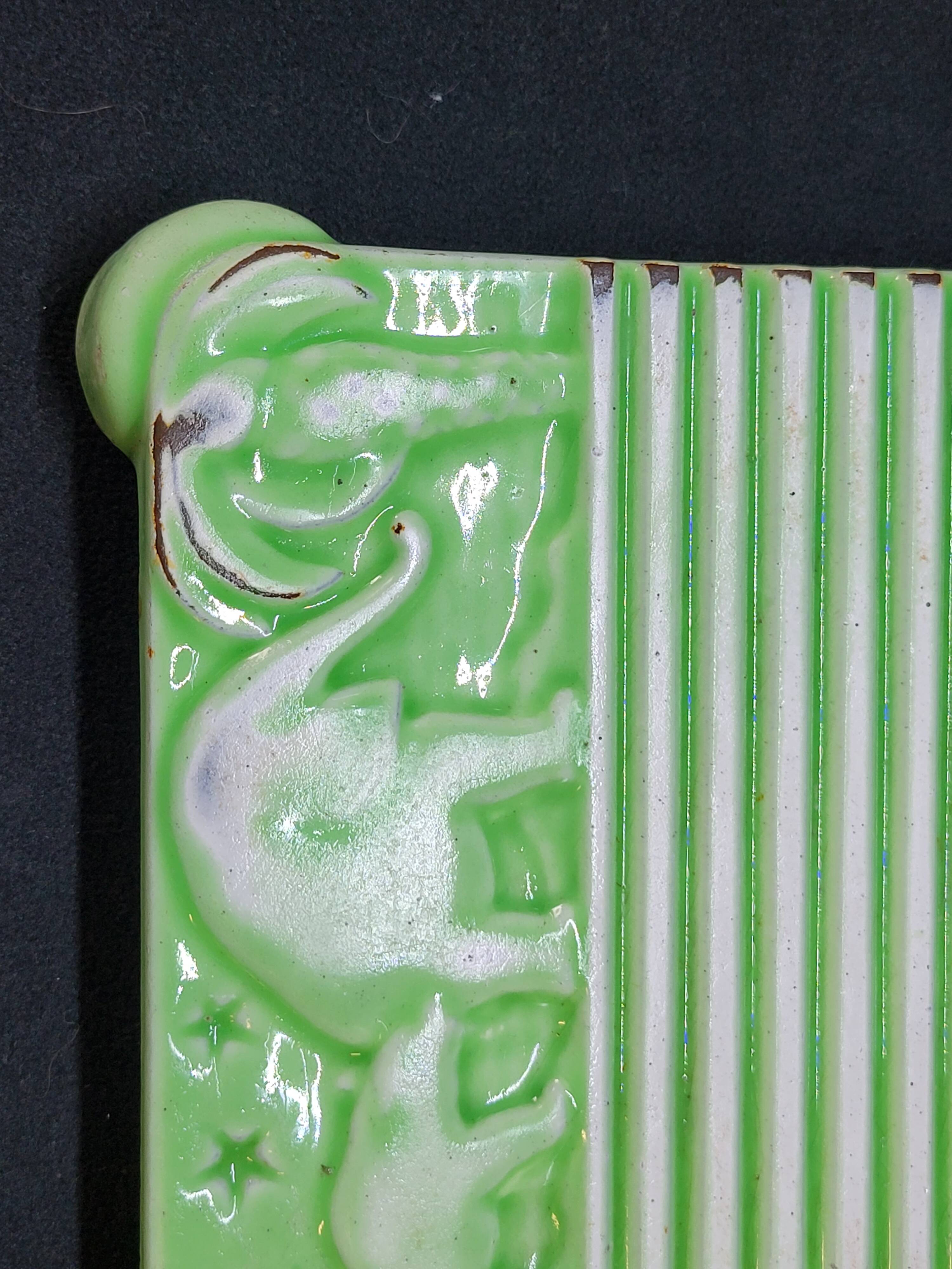 Art Nouveau trivet foundry Deville in enamelled cast iron Elephants model