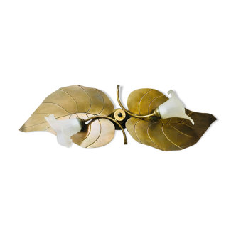 Ceiling light golden foliage