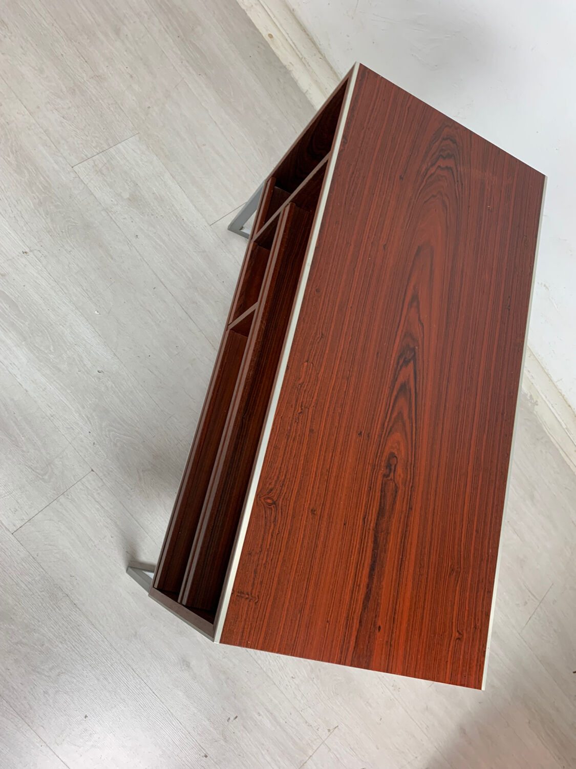 Hi-fi bang and olufsen cabinet