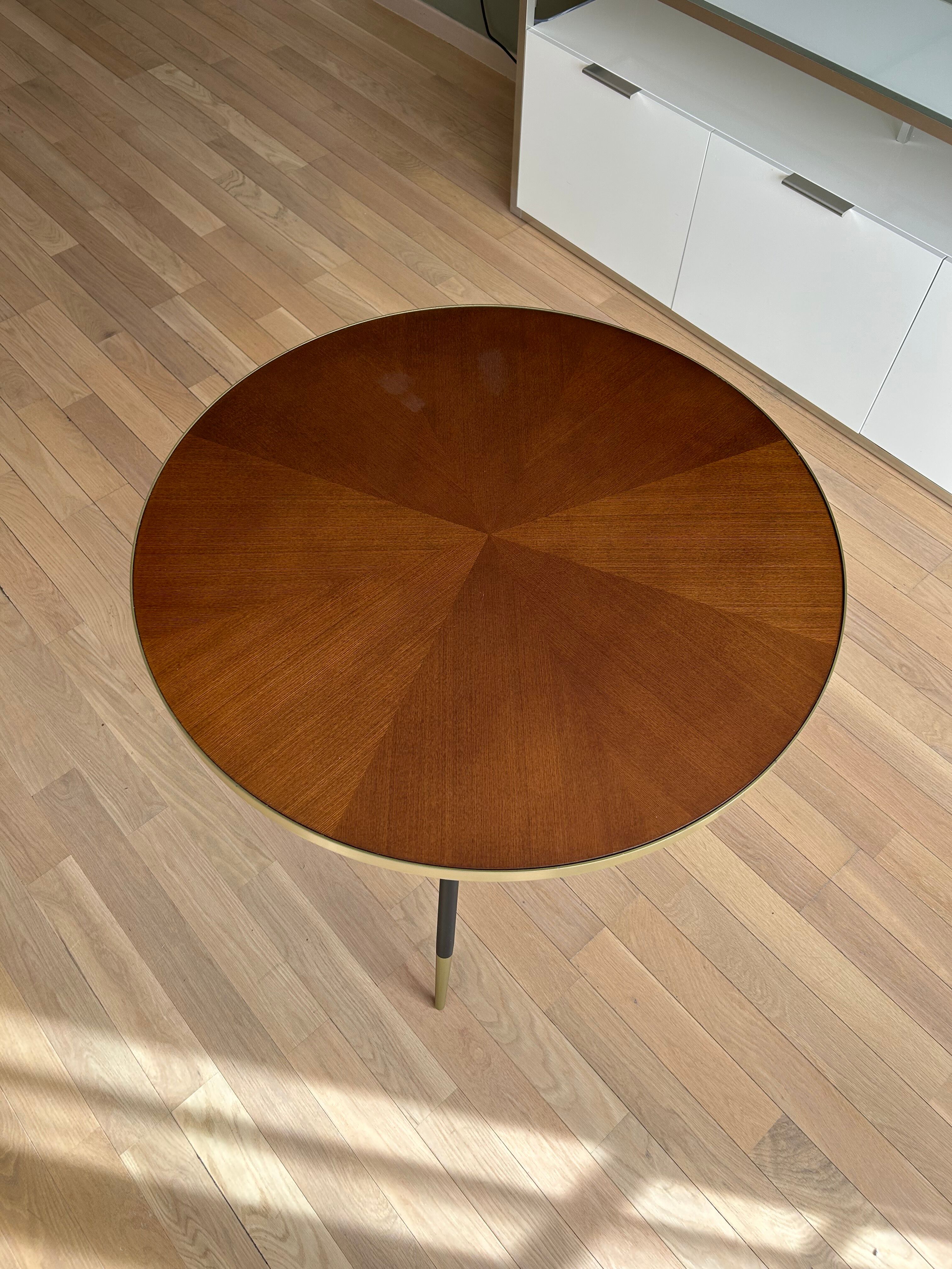Drawer brand dining table