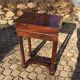 Table de toilette