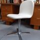 Chaise skaï blanche