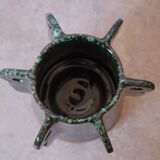 Vase en céramique sculptural émaillé vert foncé à reflets