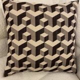 2 cushions Rouge du Rhin