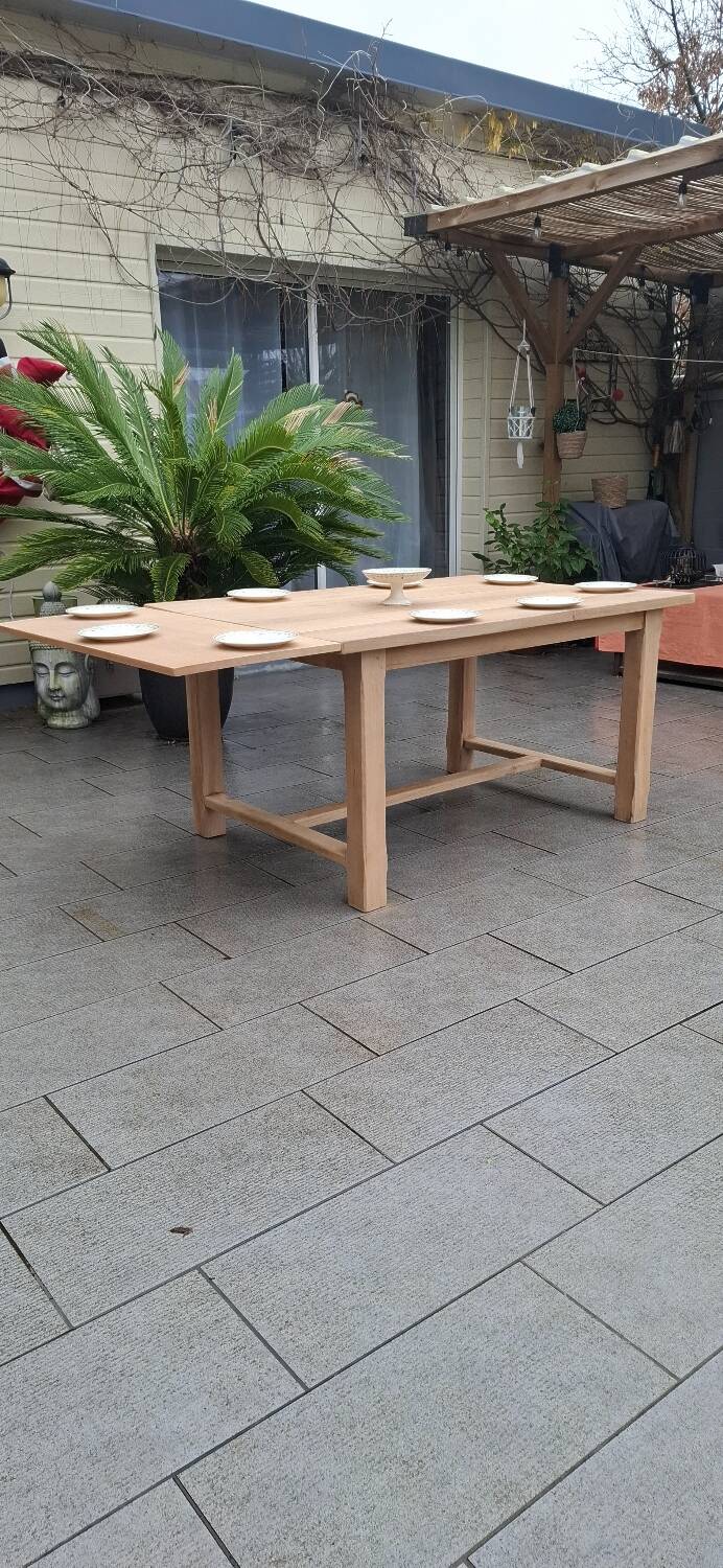 Farmhouse table with extension