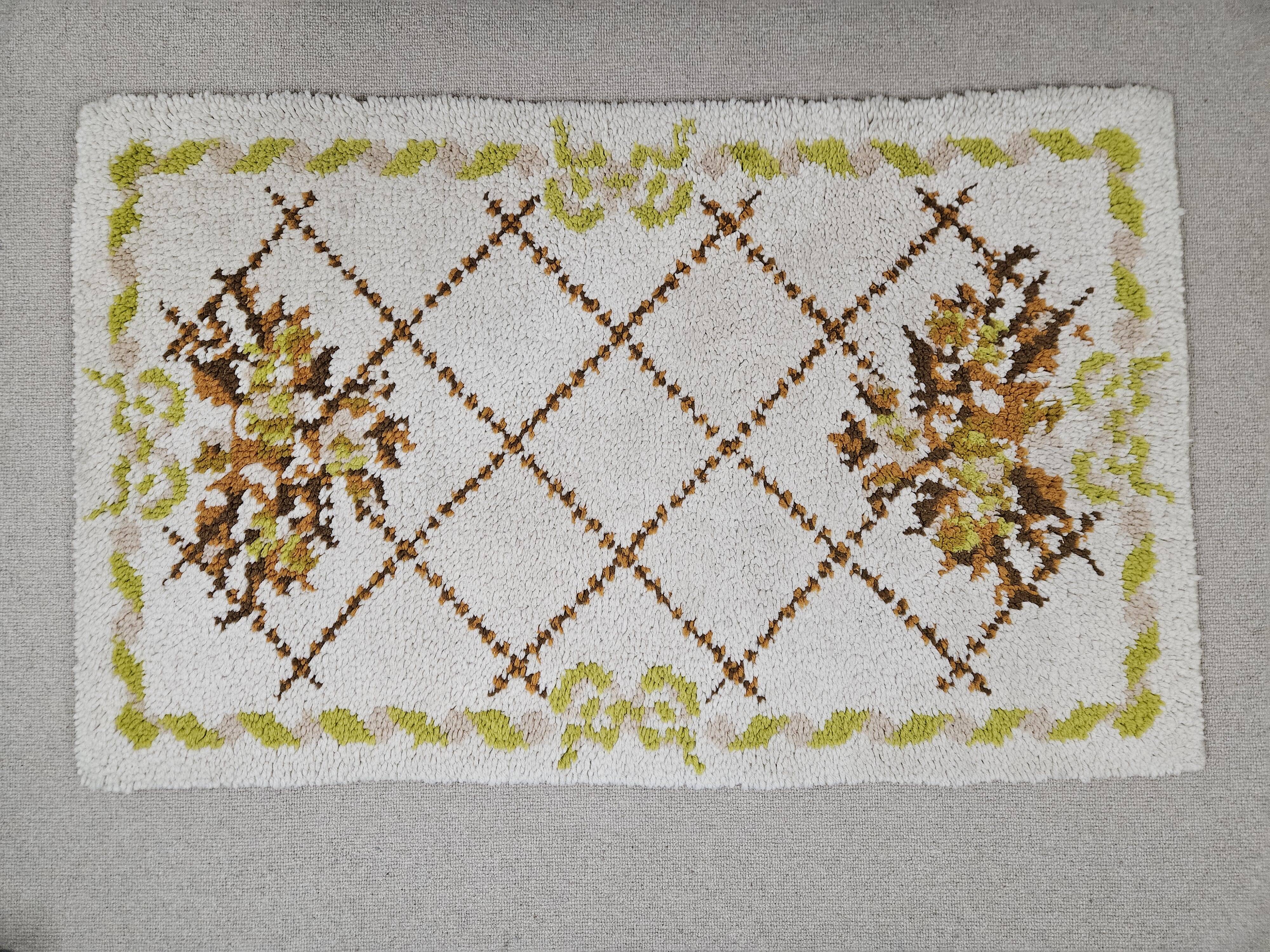 Vintage rug from the 70s