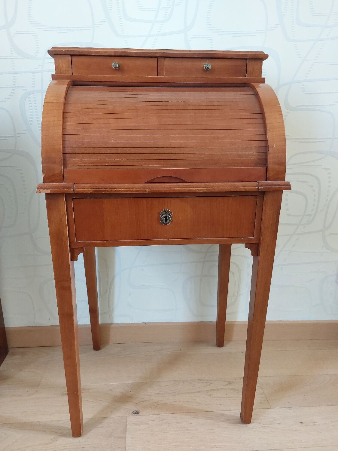 Curtain desk