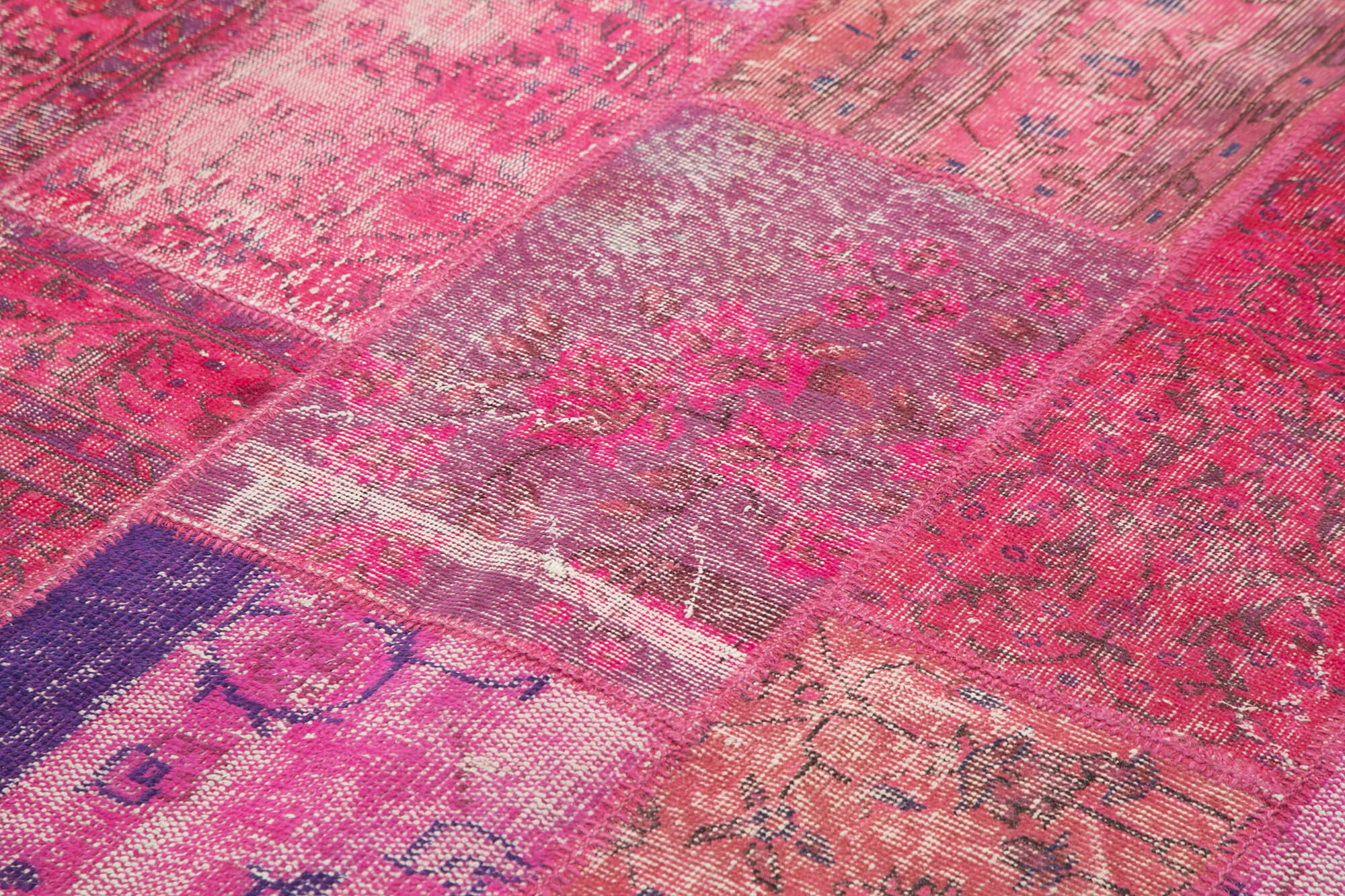 Hand-knotted oriental overdyed 198 cm x 294 cm pink patchwork carpet
