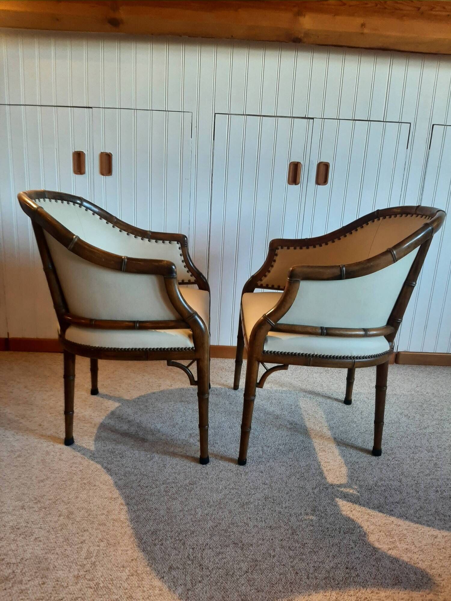 Set of 2 bergere style armchairs - bamboo and white imitation leather - vintage