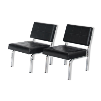 Pair of vintage low armchairs in chrome metal and skaï, Spain 1970