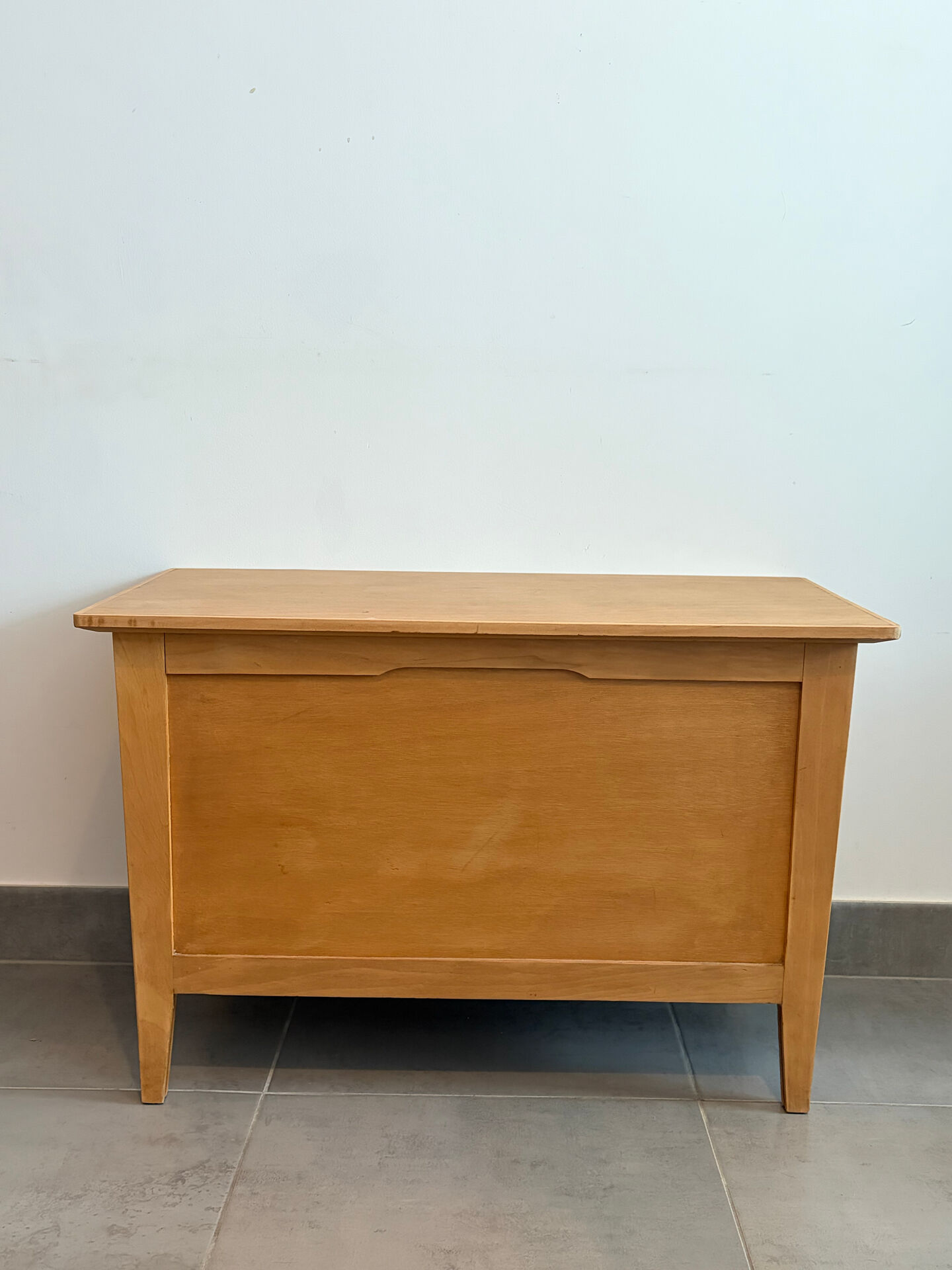 Vintage toy chest La Samaritaine