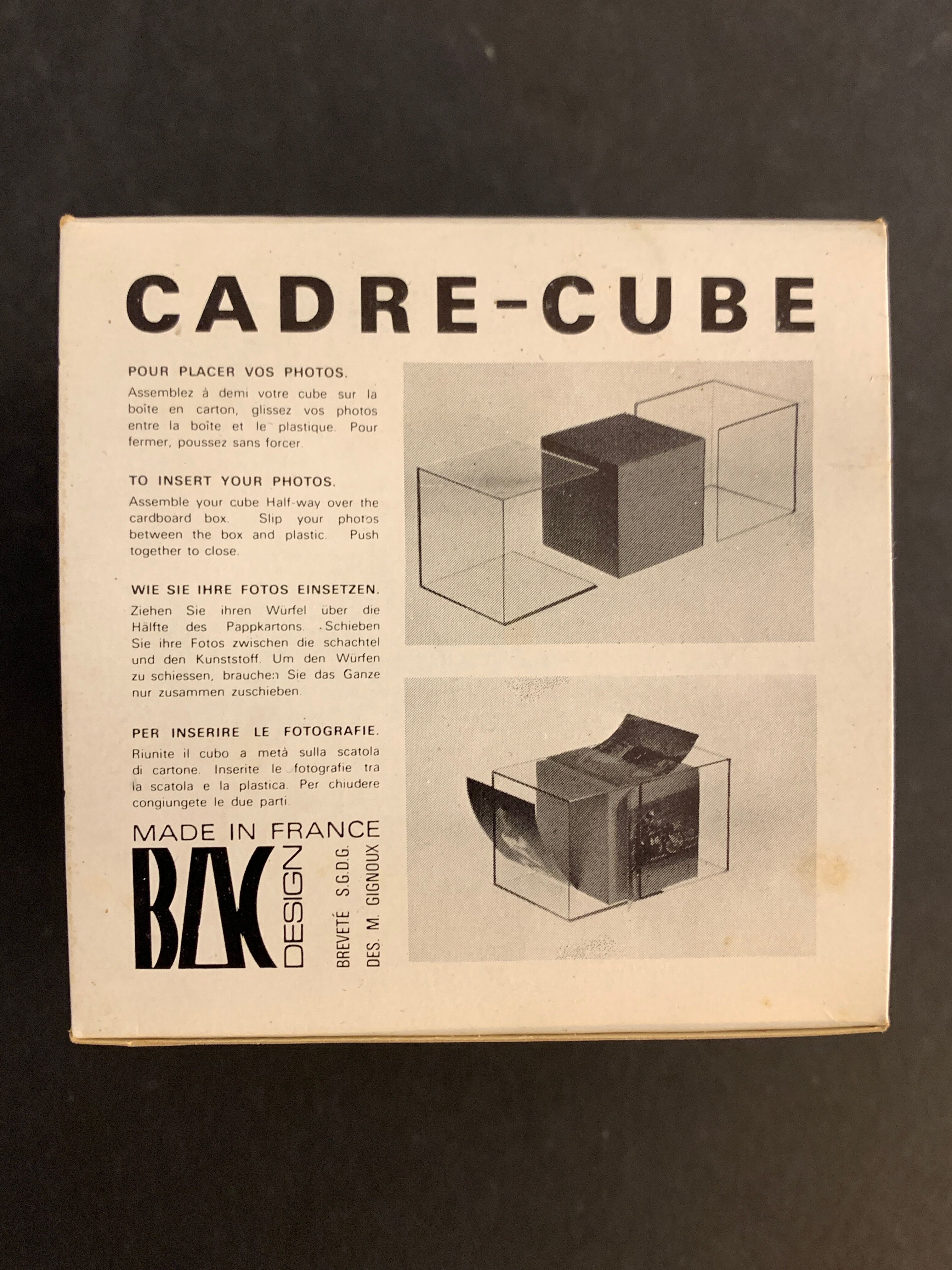 Photo frame or cube in plexiglass Michèle Gignoux for Bac Design, 1970