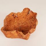 Large organic bowl made of Scandinavian burl wood, modern Swedish, folk art, circa 1960.