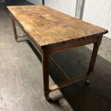 Farm table