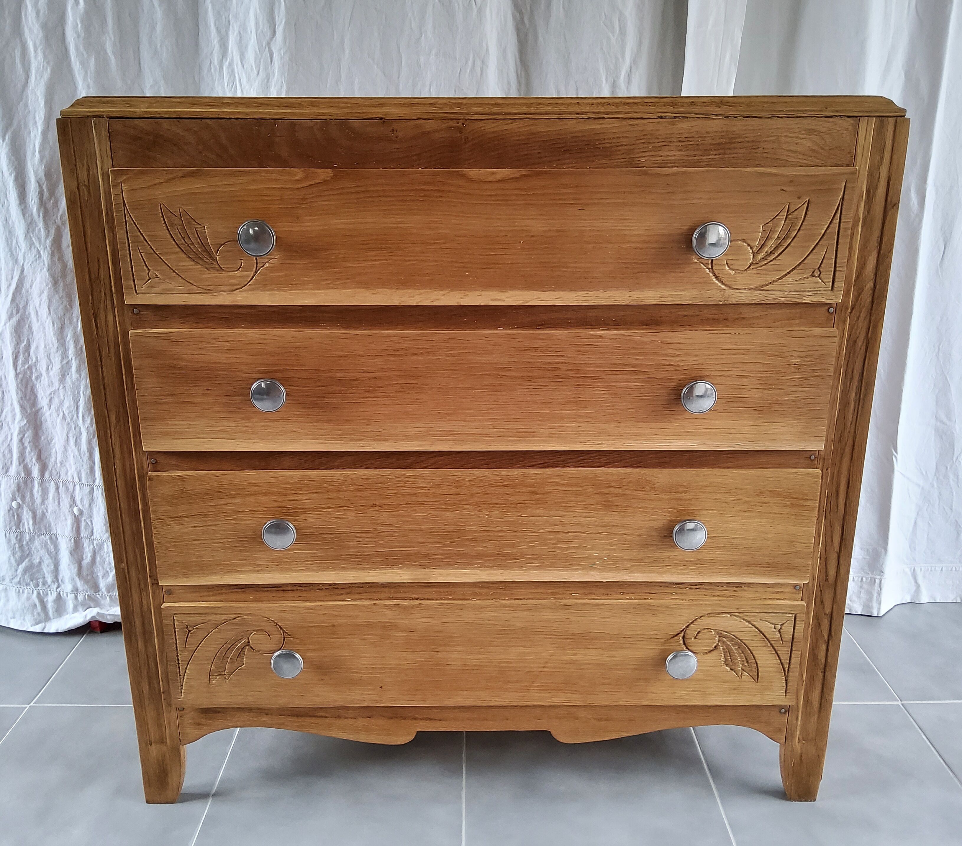 Art Deco chest of drawers