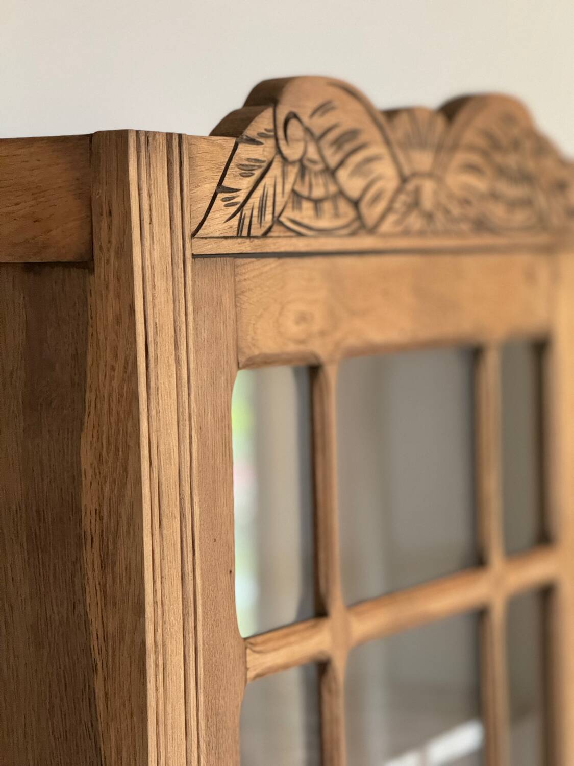 Armoire parisienne vitrée