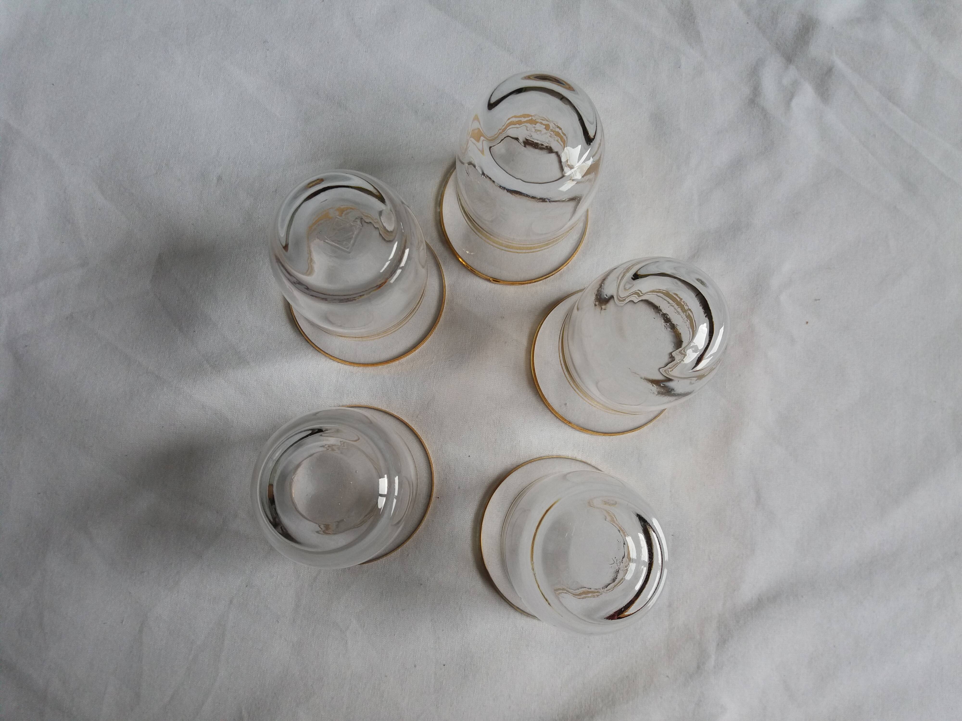 5 tea glasses