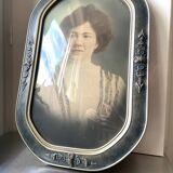 Cadre photo géant antique v argenté et bleu, peint à la main en noir et blanc, portrait antique d'une dame avec verre à bulles convexe cadre 53 cm x 35 cm