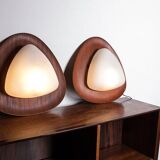 Paire d’appliques Italiennes en teck et opaline par Goffredo Reggiani 1960.