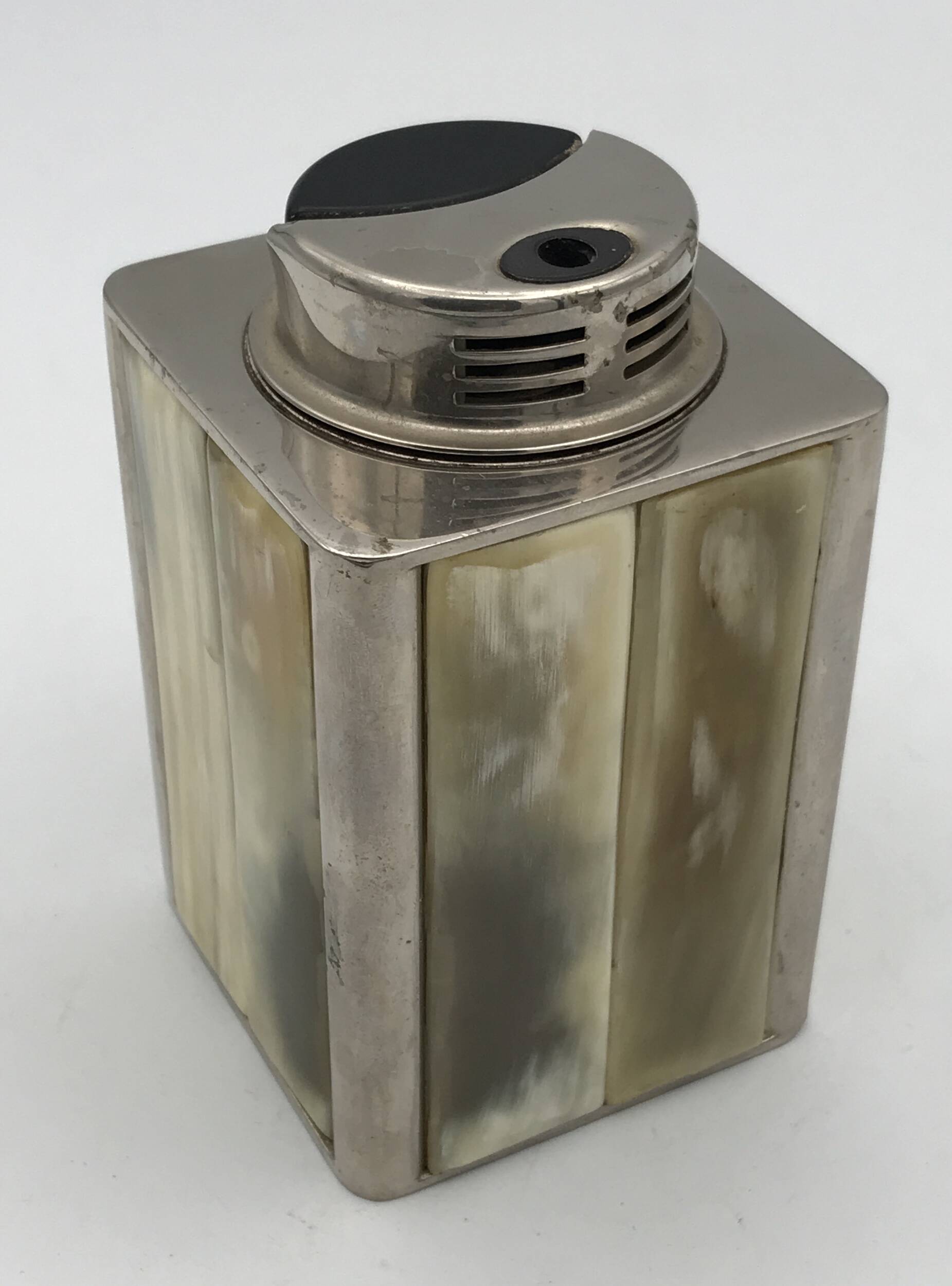 Large Vintage Collection TABLE LIGHTER in chrome-plated metal and horn