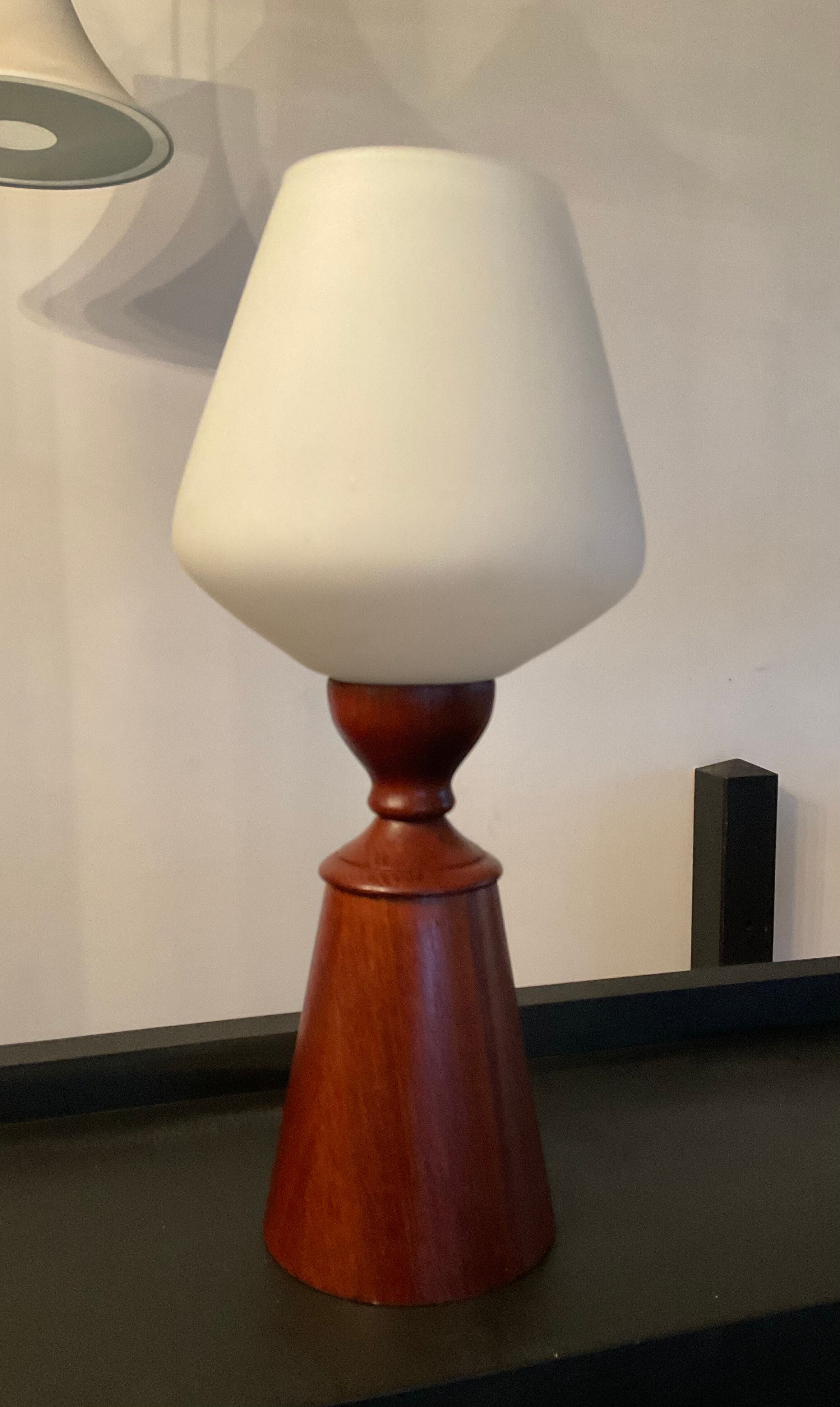 Scandinavian lamp in teak and opaline years 50-60