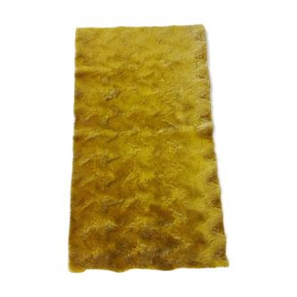 Tapis Moumoute moutarde 126x66cm