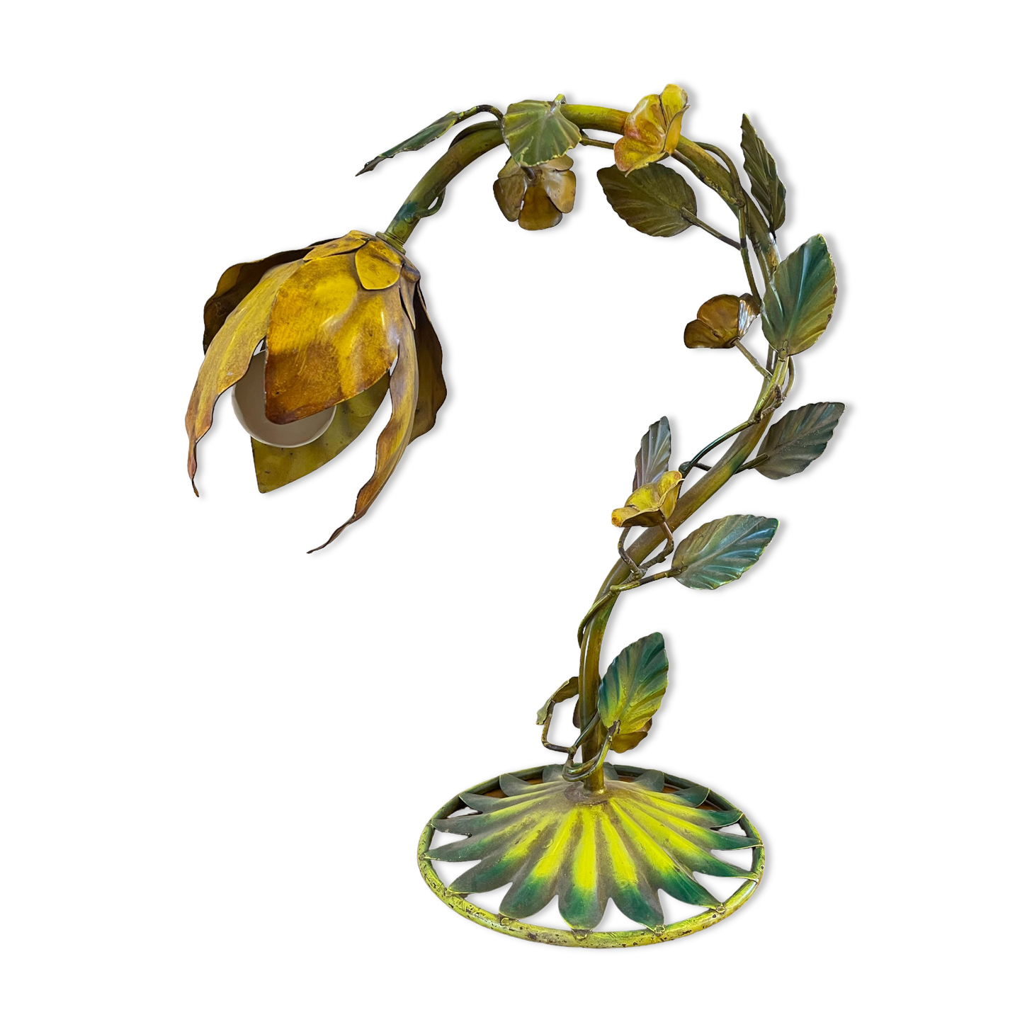 Stylized floral lamp in painted sheet