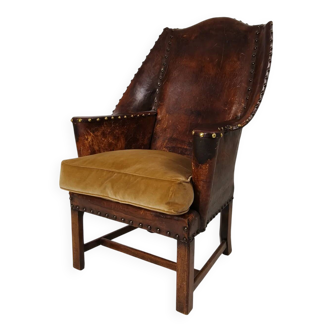 Antique leather armchair, England circa 1800