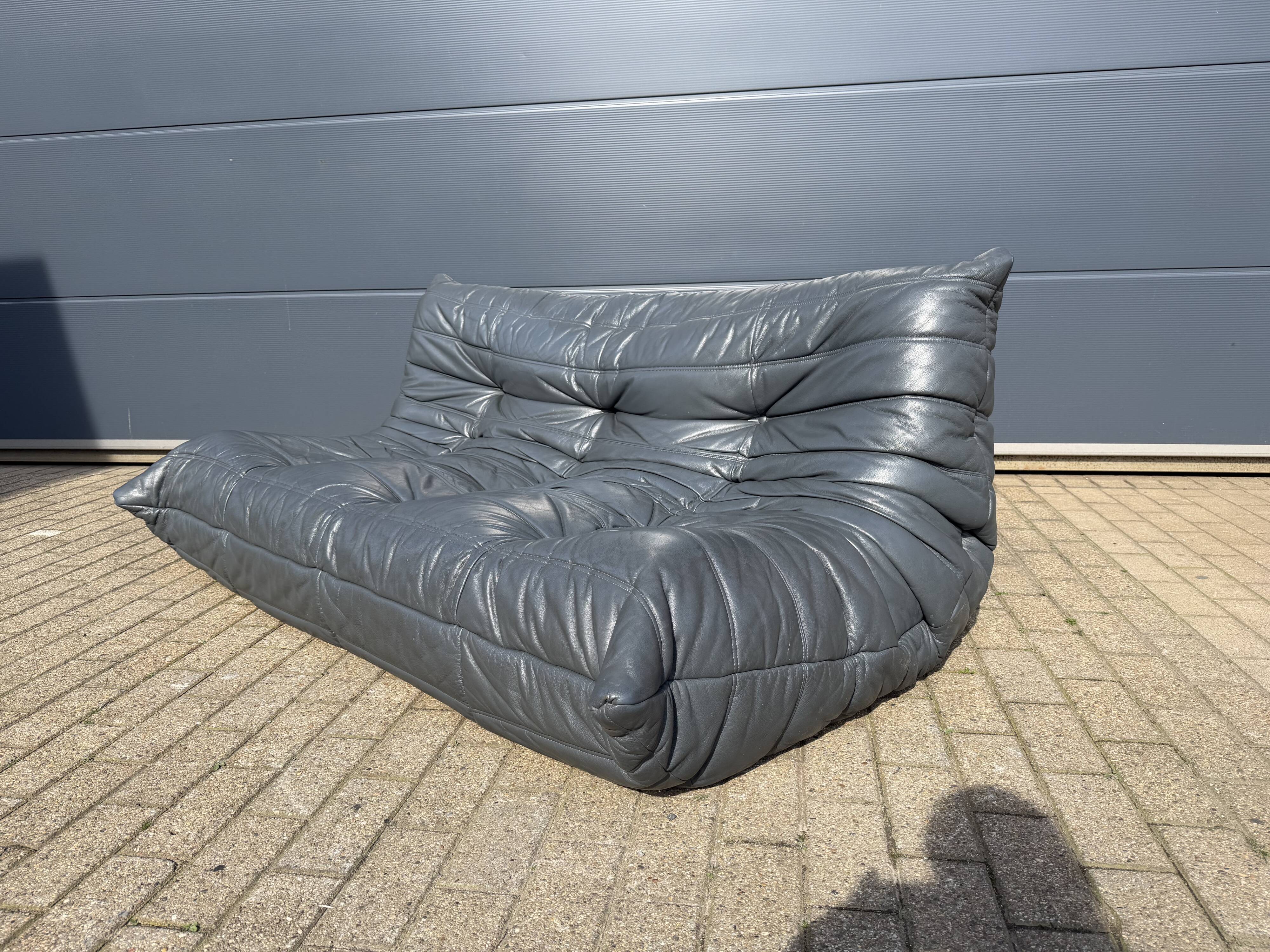 100% authentic Ligne Roset Togo 3-seater Anthracite Grey leather
