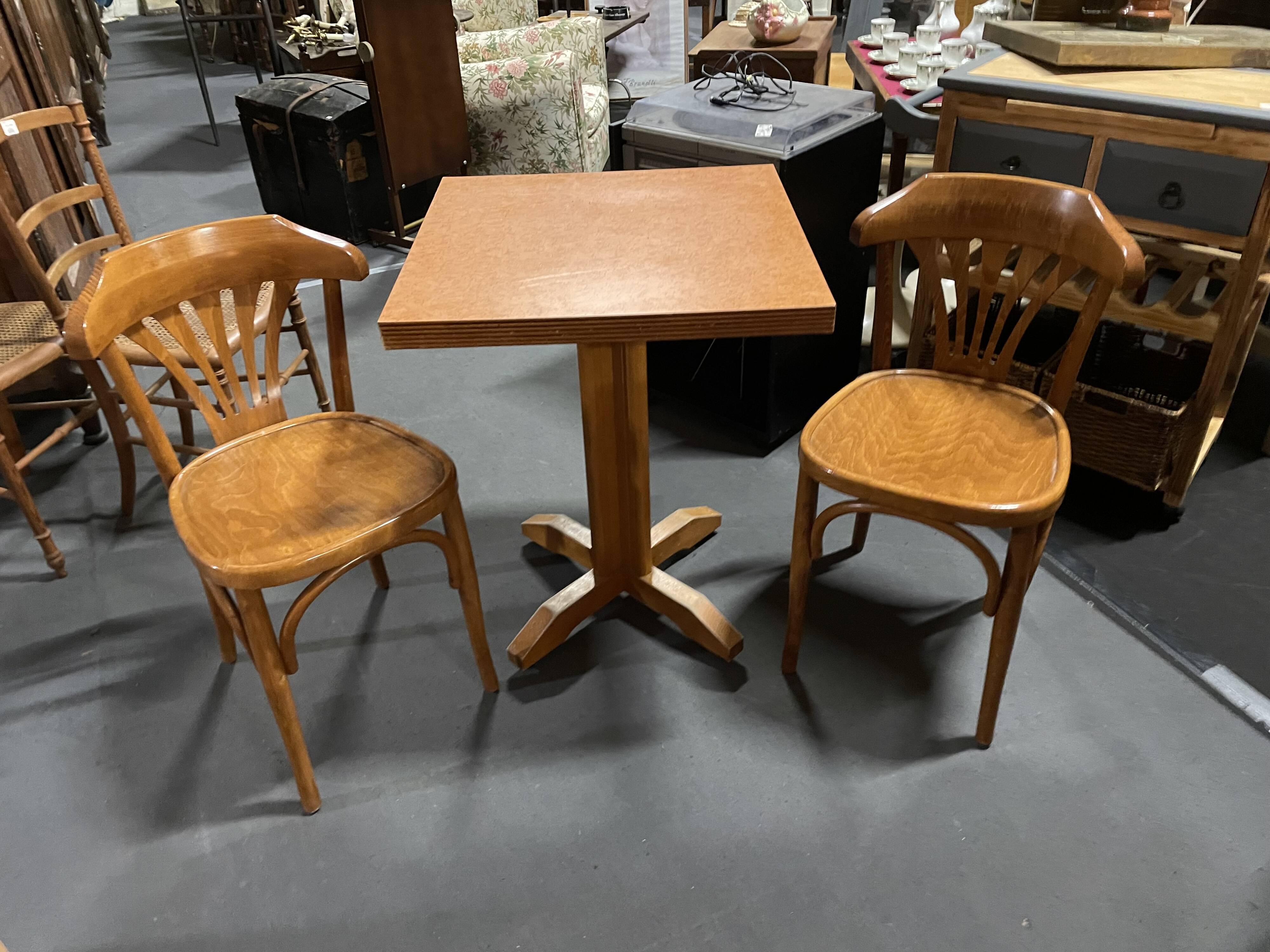 Table bistrot et ses 2 chaises