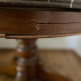 Round table in marble and walnut