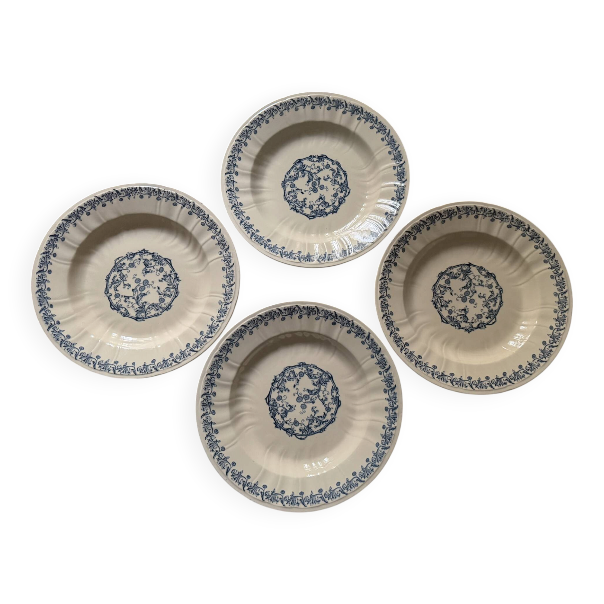Large royal blue plate made of earthenware from 1875 Gien.
