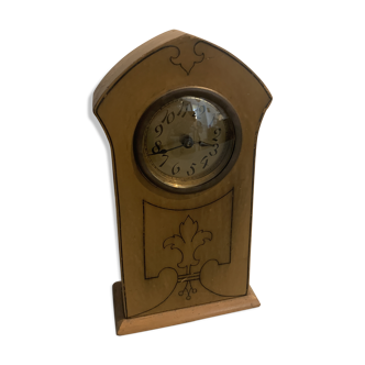 Wooden pendulum
