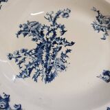 Hollow and round dish from Gien, thistle series