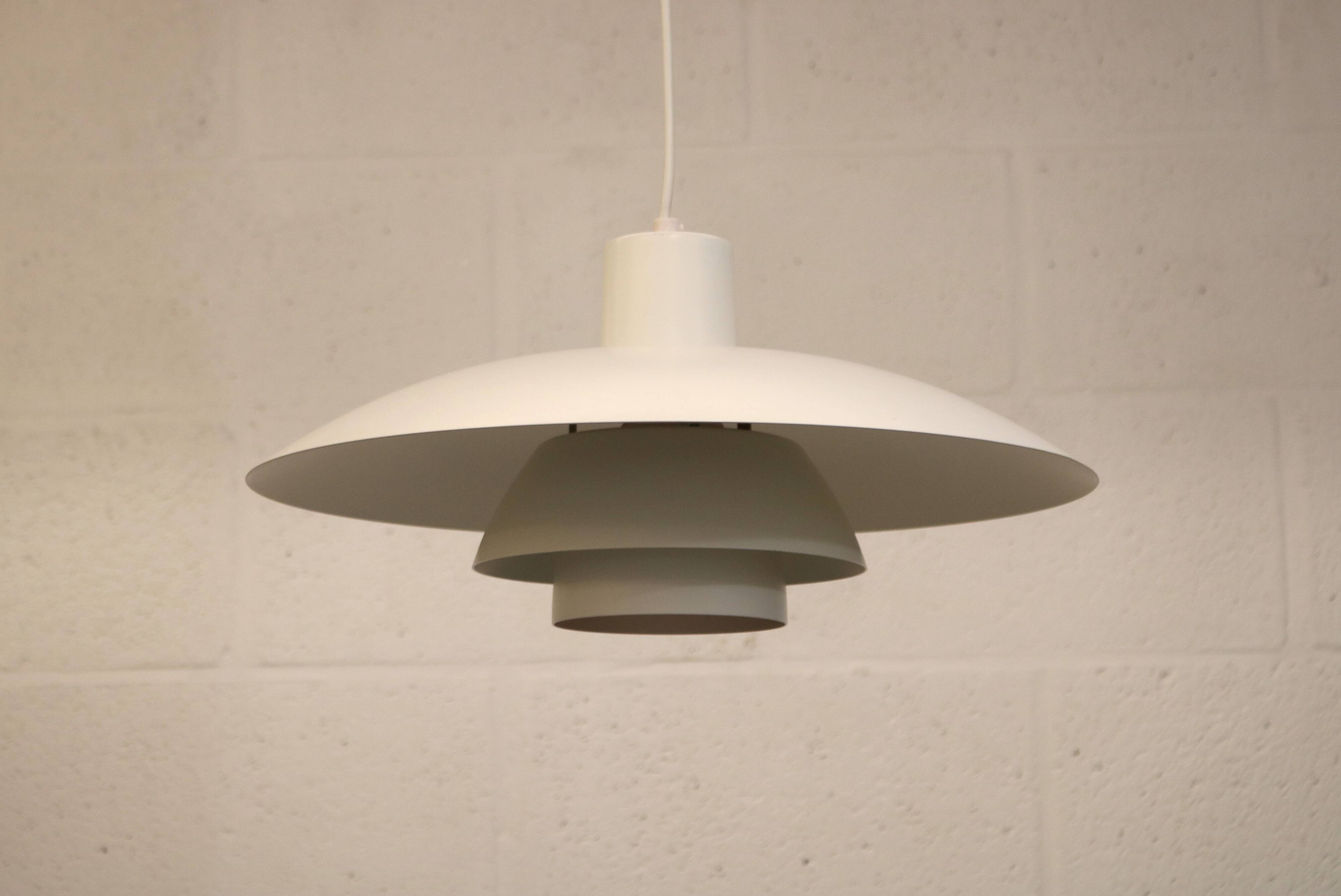 Vintage louis poulsen ph 4/3 pendant lamp: danish mid-century modern