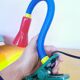 Lampe pince flexible multicolore postmoderne 1980