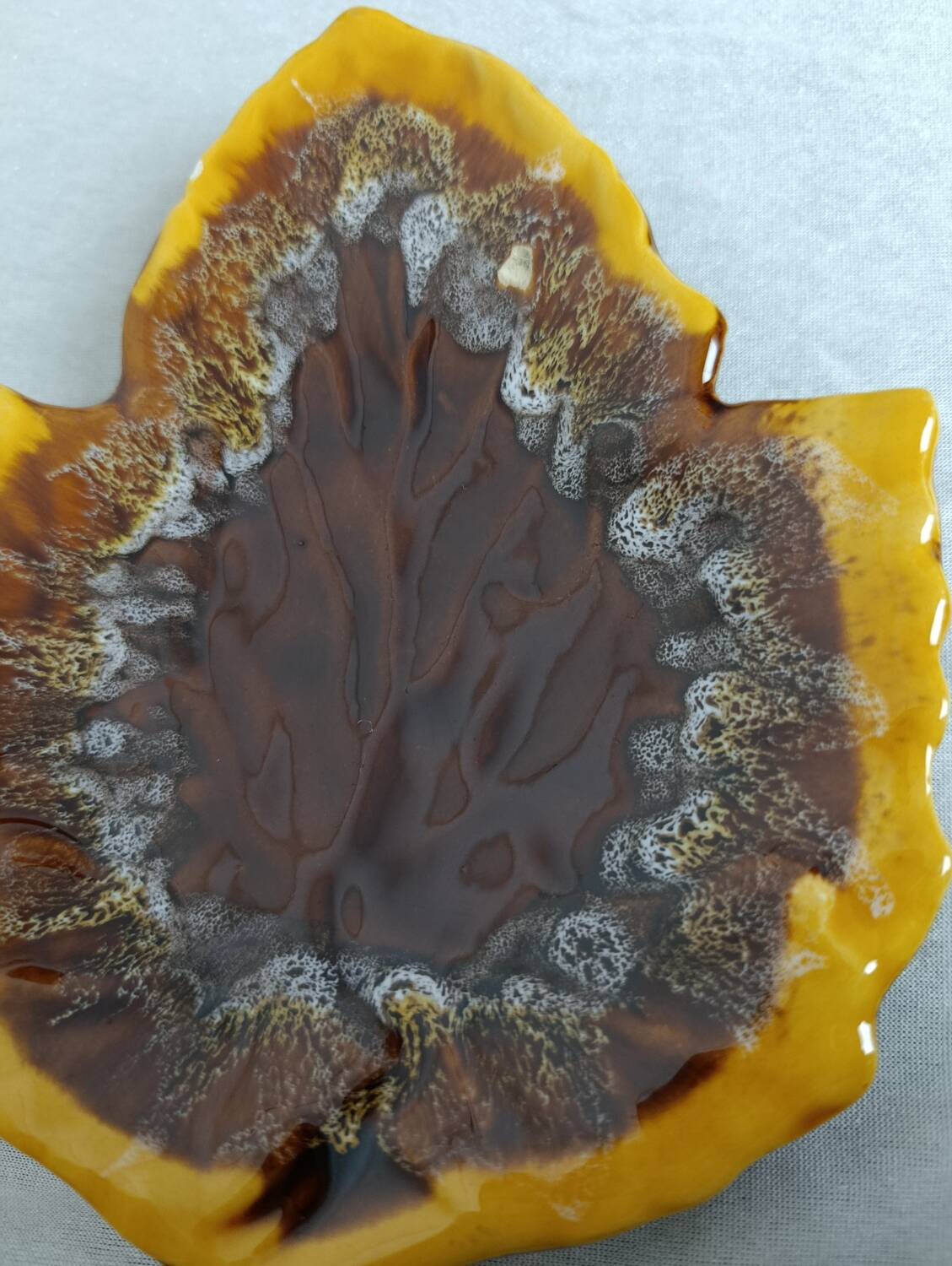 Vallauris style leaf-shaped bowl