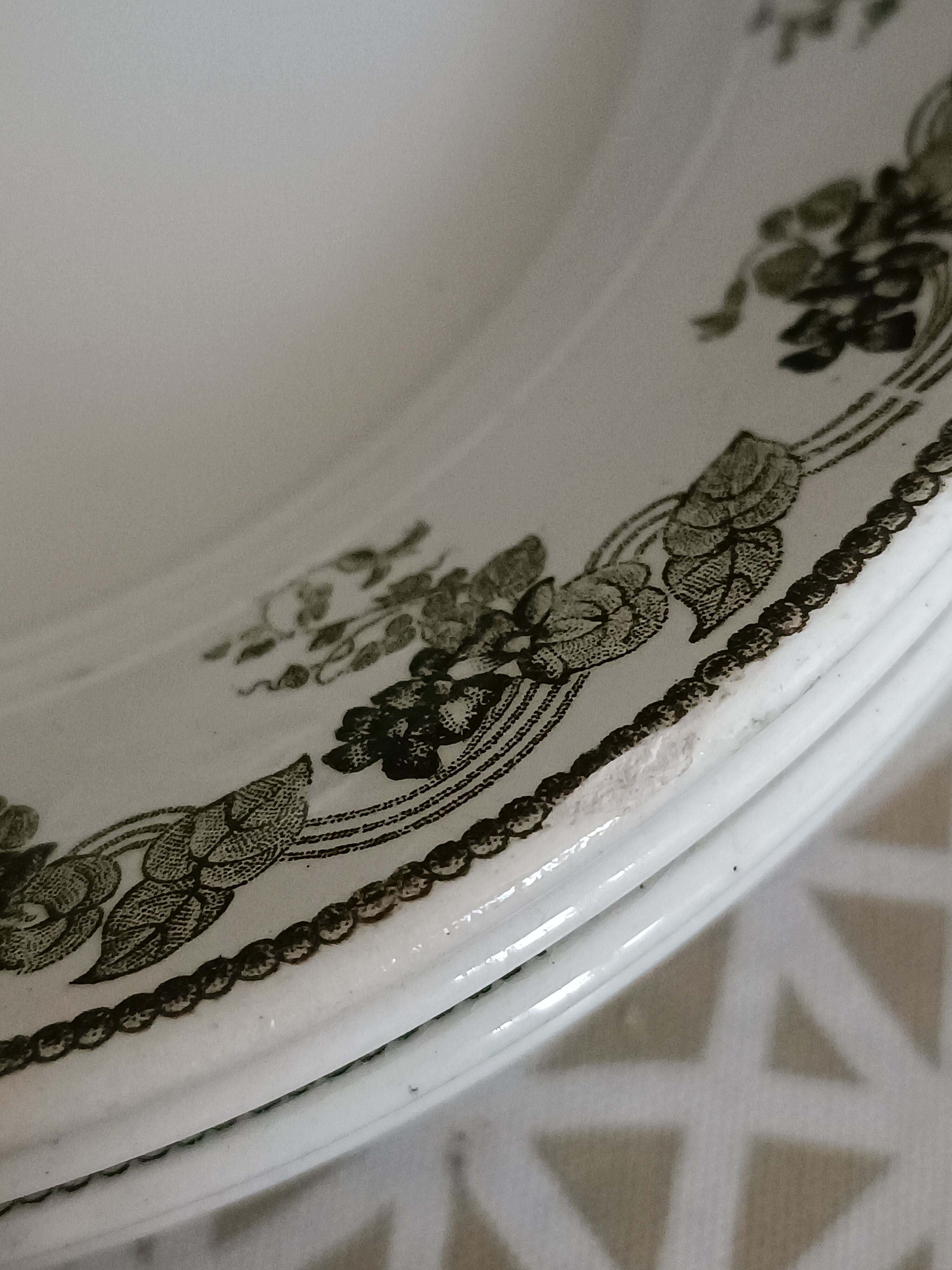 2 hollow plates in iron earth Moulin des Loups and Hamage