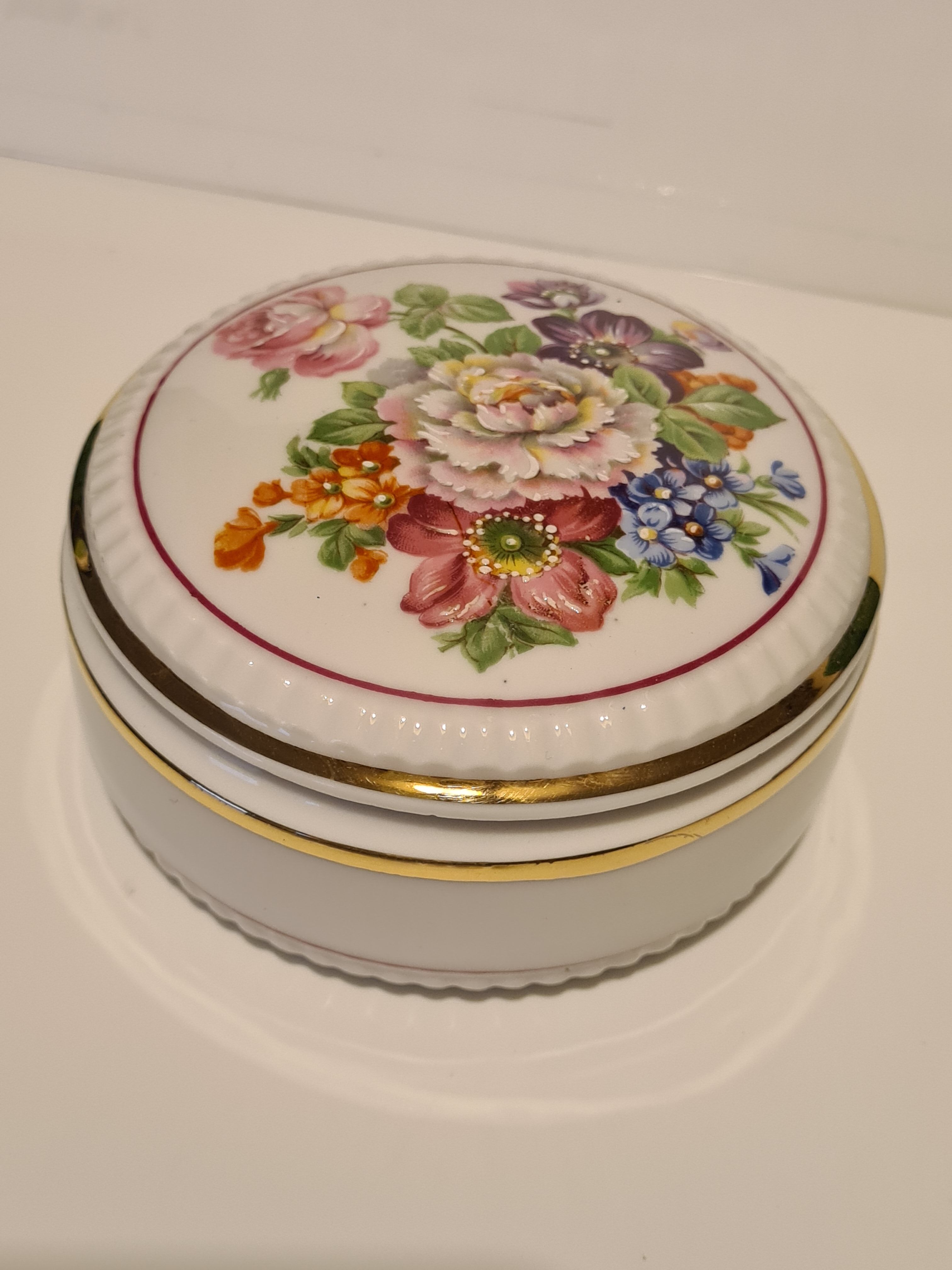 Candy porcelain Ribes Limoges floral decoration