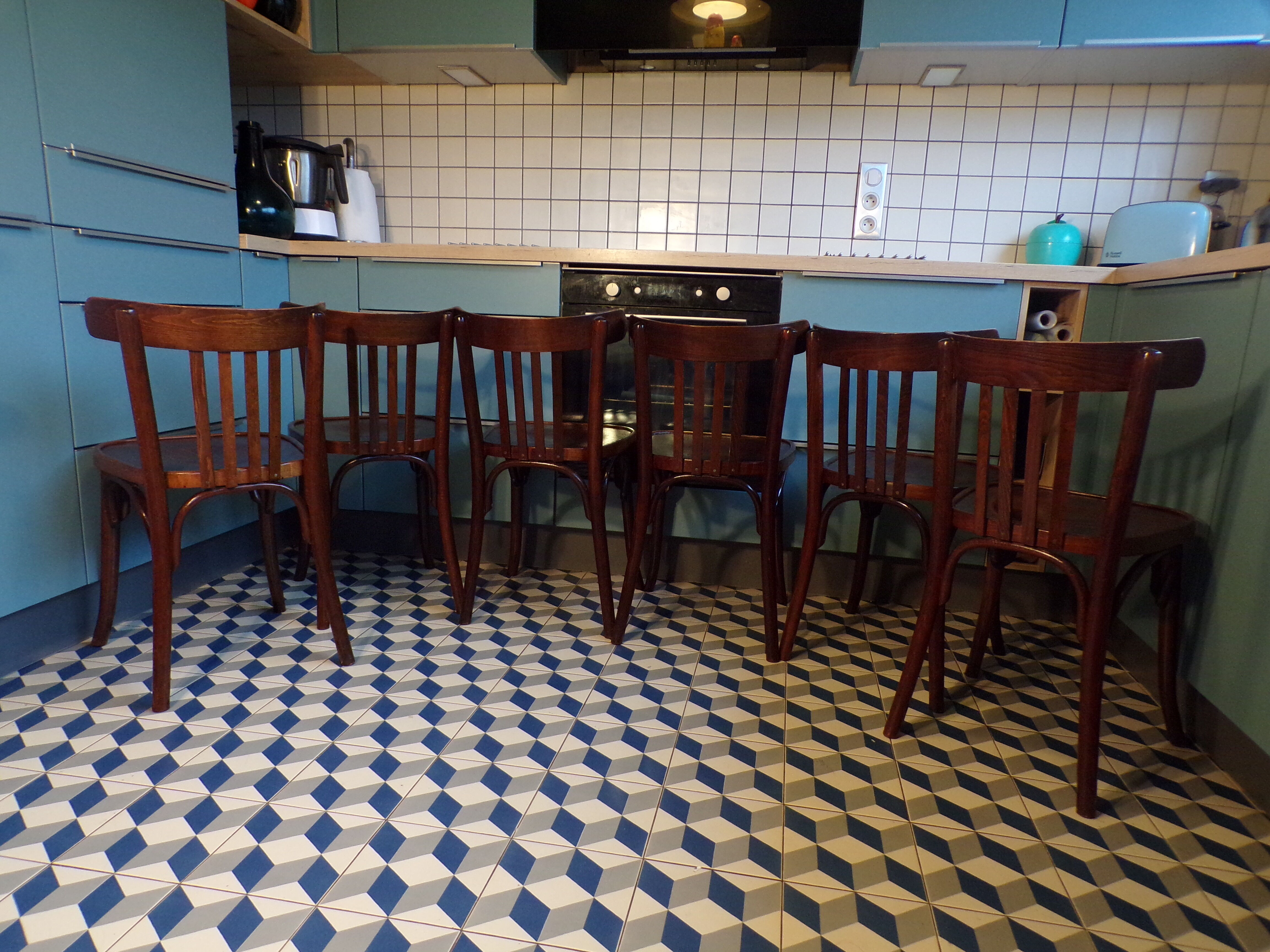 Suite 6 vintage bistro chairs