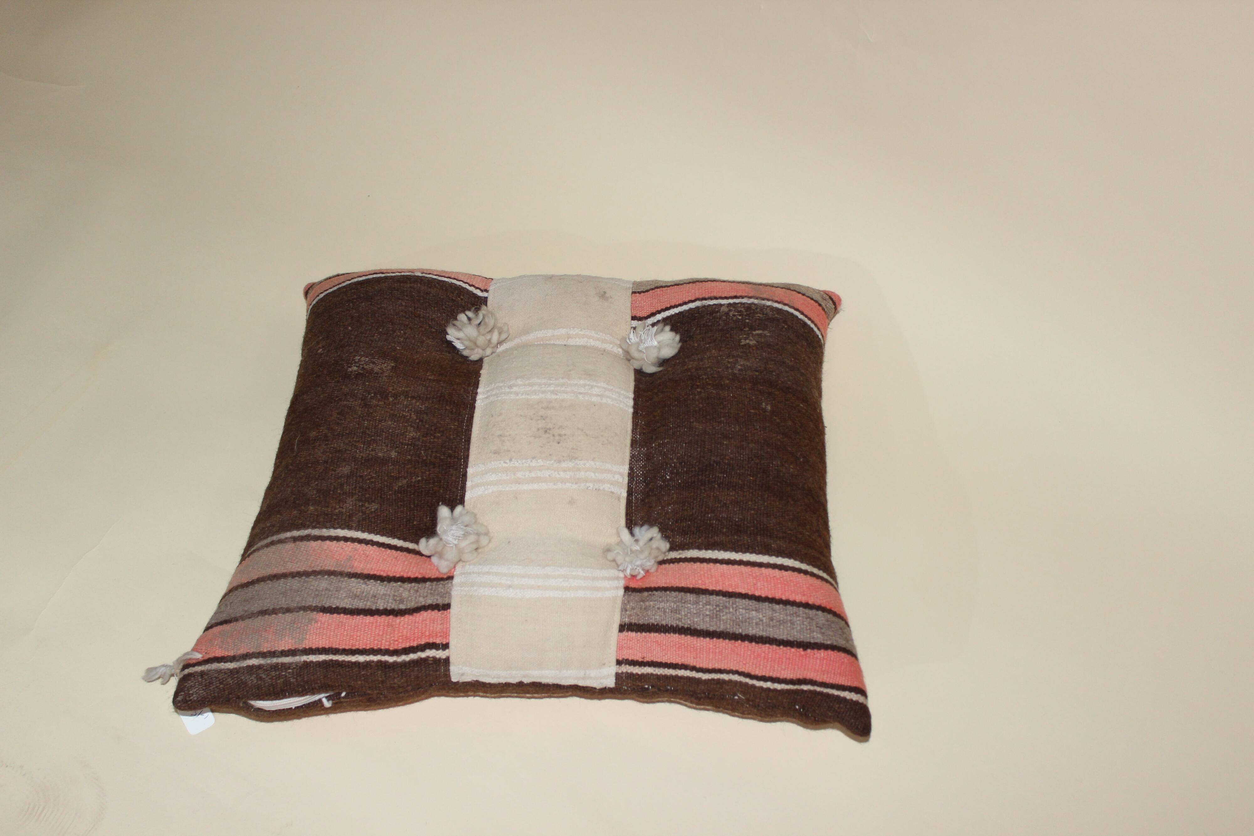 berber cushion